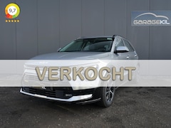 Kia Niro - 1.6 GDi Hybrid DynamicLine Dealeronderh. / Led Verlichting / Camera / PDC / Smartphone Int