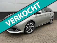 Toyota Auris Touring Sports - 1.8 Hybrid Clima - navi - camera - LED - 17" lm velgen - stoelverwarming - Privacy glass