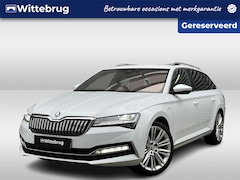 Skoda Superb Combi - 1.4 TSI iV 218PK DSG Laurin & Klement / Panorama dak / Leer / Elec. Trekhaak / App-connect