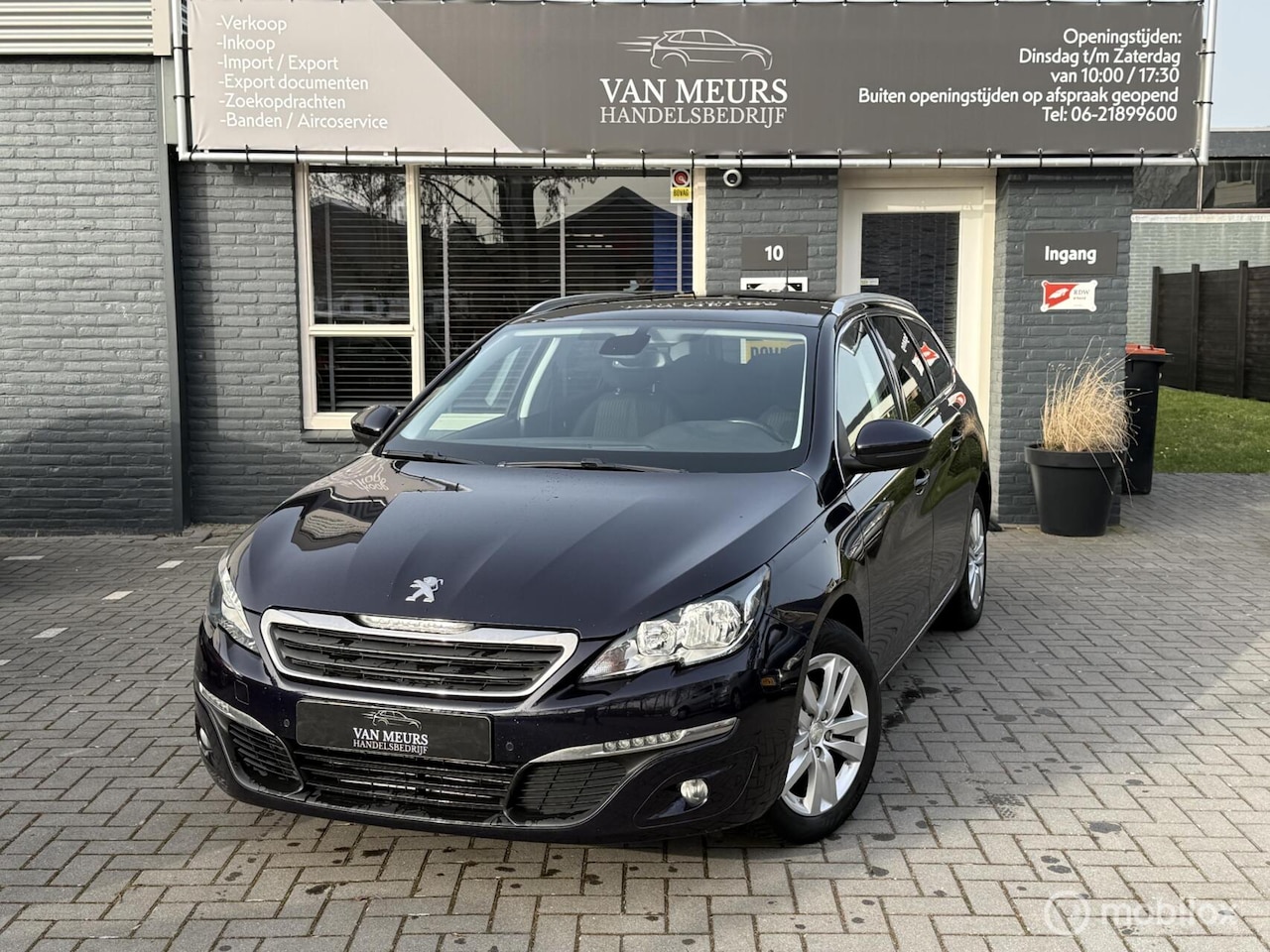 Peugeot 308 SW - 1.2 PureTech Blue Lease Executive 1.2 PureTech Blue Lease Executive, navigatie , trekhaak, 09-2026 - AutoWereld.nl