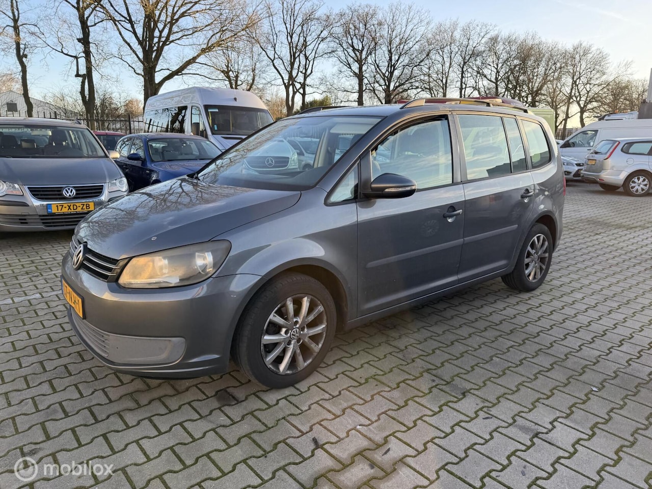 Volkswagen Touran - 1.6 TDI Trendline BlueMotion 1.6 TDI Trendline BlueMotion - AutoWereld.nl