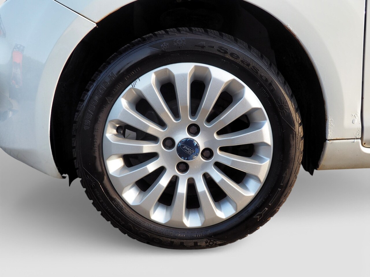Ford Ka - 1.2 Titanium AIRCO LM VELGEN ELEK. PAKKET NL AUTO