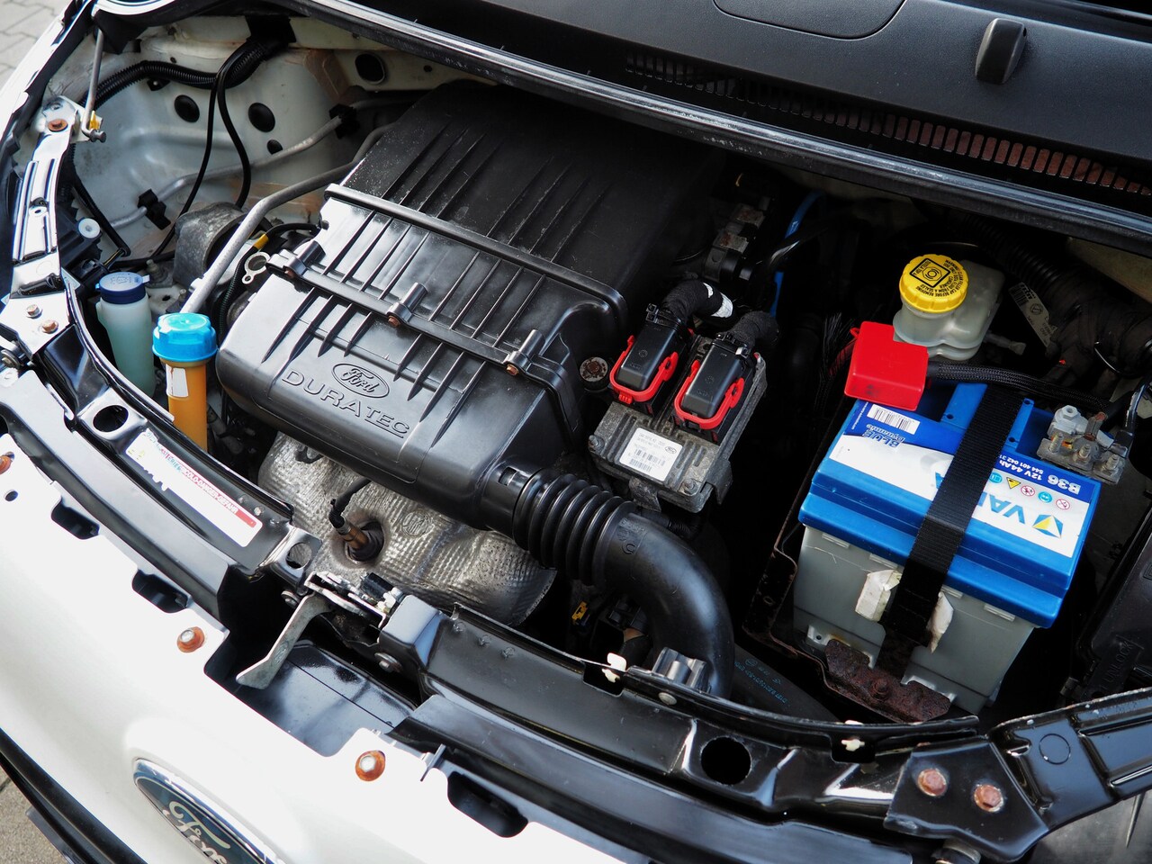 Ford Ka - 1.2 Titanium AIRCO LM VELGEN ELEK. PAKKET NL AUTO