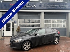 Volvo V40 - 2.0 D2 Bj 2018 Vol Optie Navi, Trekhaak, Clima, Cruise