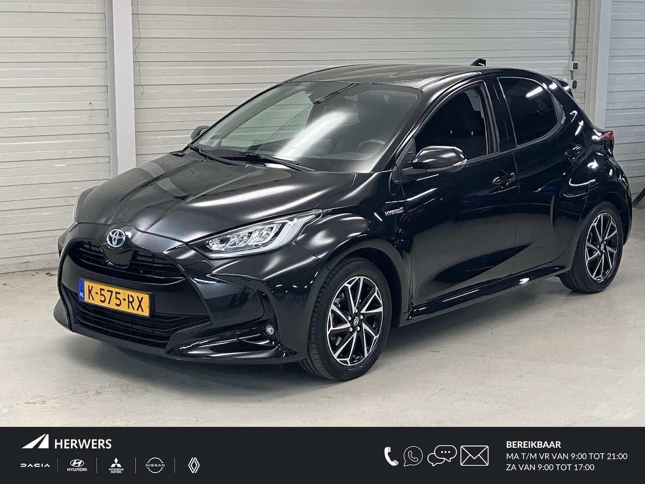 Toyota Yaris - 1.5 Hybrid Style / Trekhaak afneembaar / JBL / Navigatie / Dealer onderhouden / 1e eigenaa - AutoWereld.nl