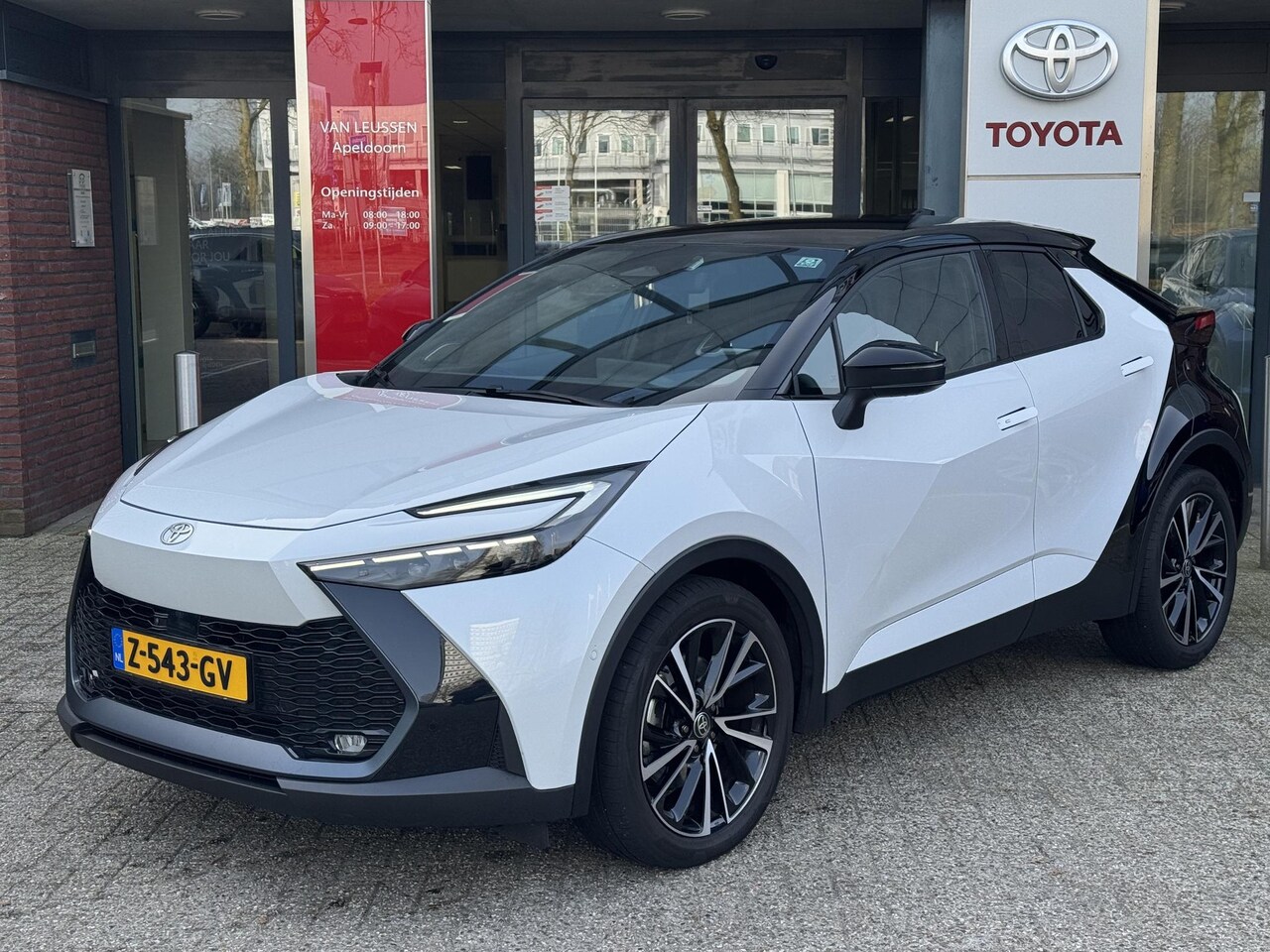Toyota C-HR - 2.0 Plug-in Hybrid 220 Première Edition PANODAK LEER 360° CAMERA JBL-AUDIO EL-STOEL STOEL/ - AutoWereld.nl