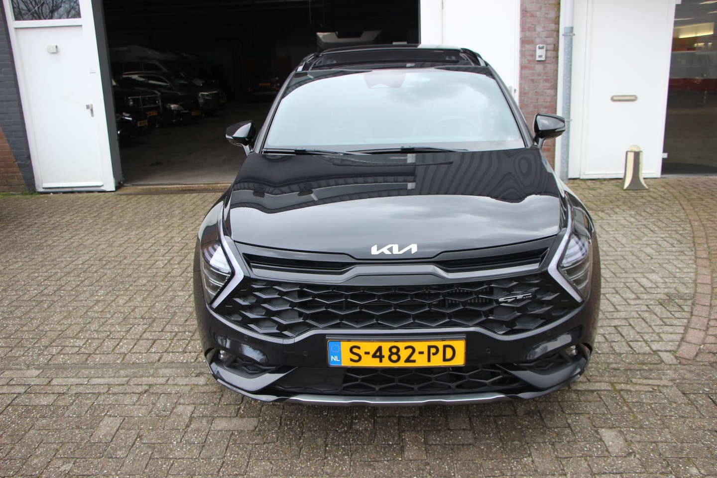 Kia Sportage - 1.6 T-GDi Plug-in Hybrid AWD GT-Line 1.6 T-GDi Plug-in Hybrid AWD GT-Line - AutoWereld.nl