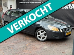 Volvo V60 - 1.6 T3 Momentum, PDC/Clima/Sound/Trekkaak/Etc