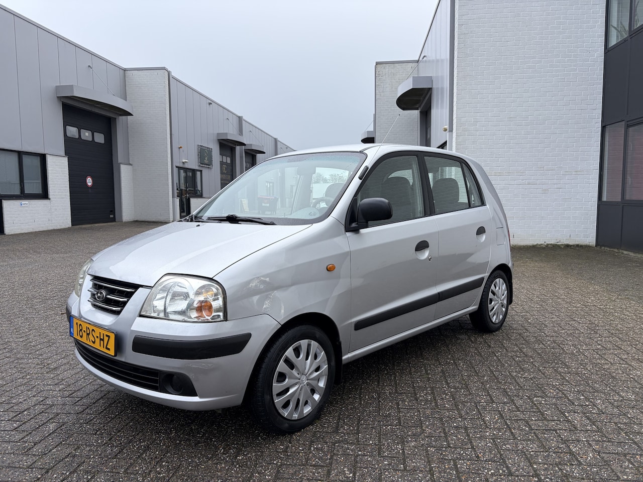 Hyundai Atos - 1.1i Active 60 PK. Zuinige en zeer betrouwbare auto !!! - AutoWereld.nl