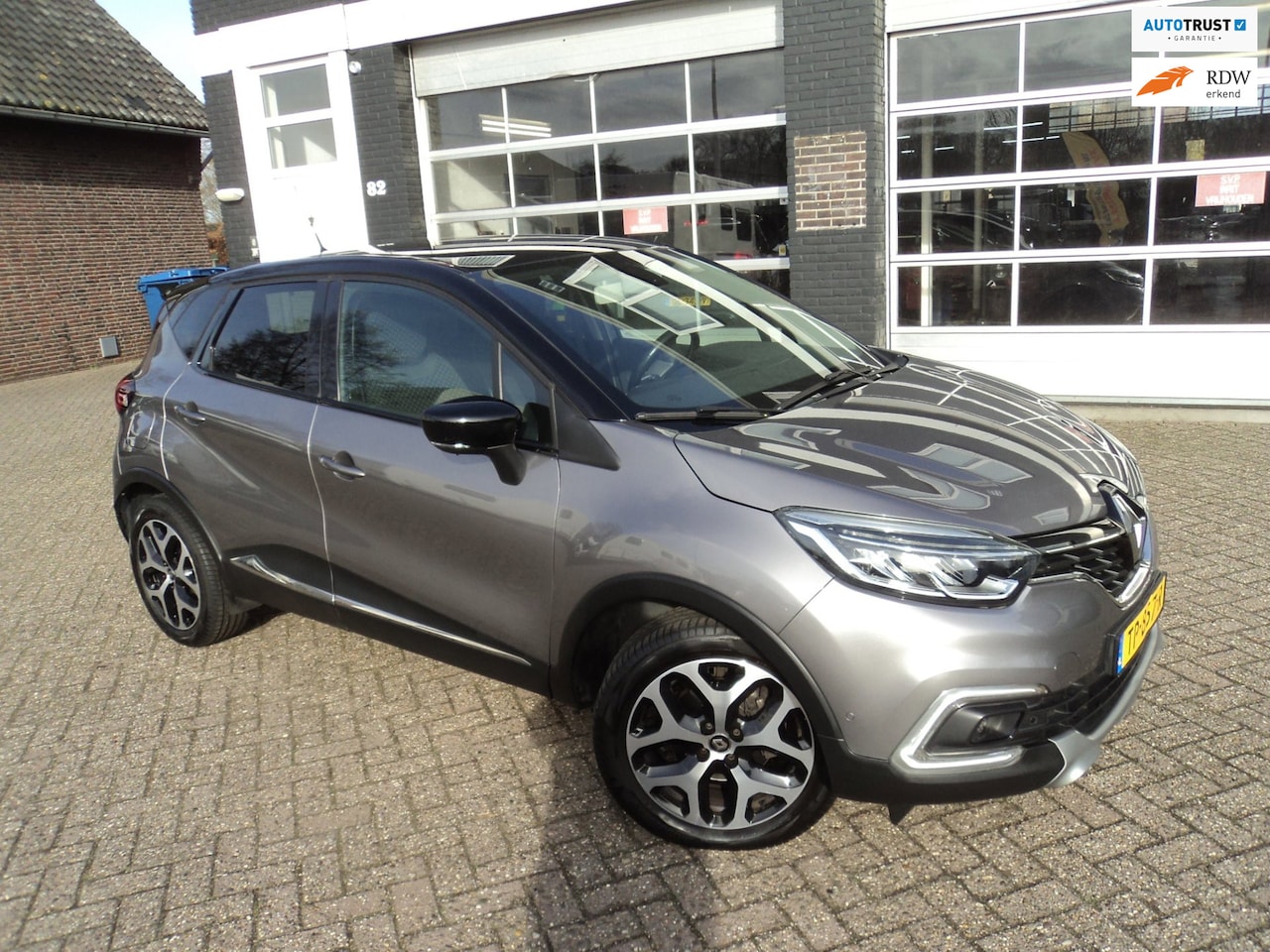 Renault Captur - 1.2 TCe Intens Camera Dodehoek dect. Afnbare Trekhaak - AutoWereld.nl
