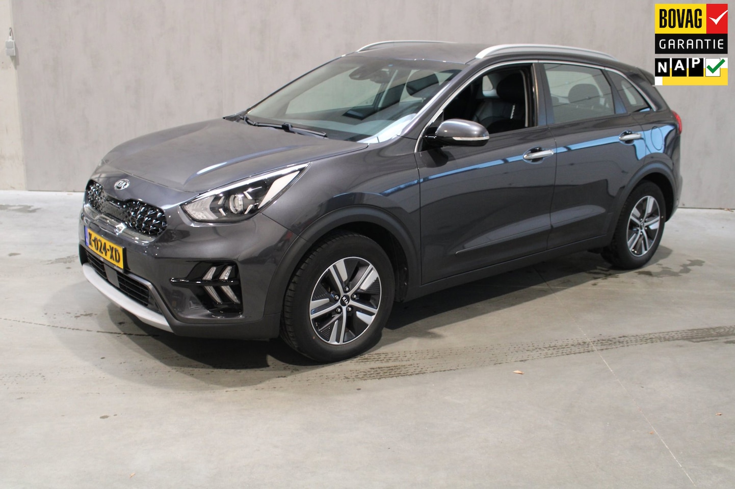 Kia Niro - 1.6 GDi Hybrid DynamicLine Prijs is rijklaar incl 12 maanden bovag garantie - AutoWereld.nl