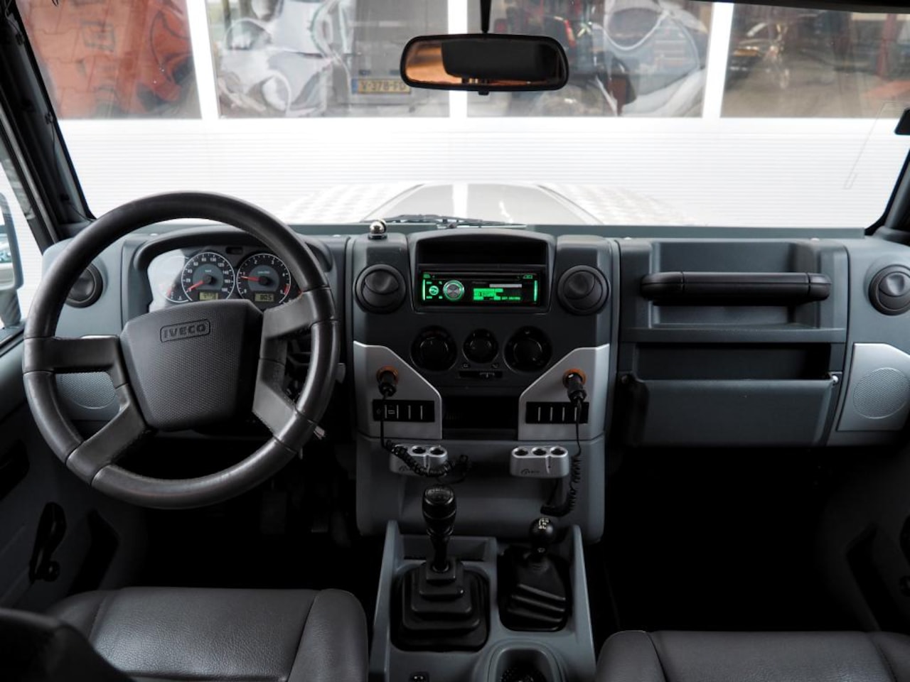 Iveco Massif - 3.0 HPI 4X4 CAMPER Landrover Defender look a like