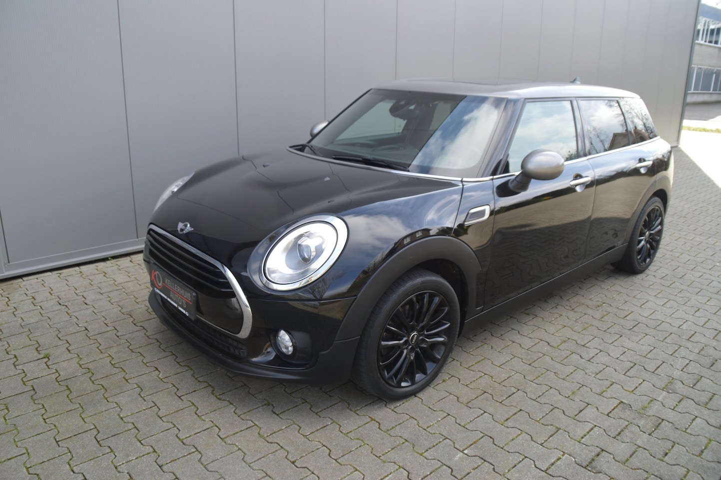 MINI Clubman - 1.5 Cooper Chili Serious Business Mini 1.5 Cooper Chili Serious Business - AutoWereld.nl