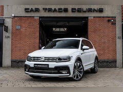Volkswagen Tiguan - 2.0 TSI 4Motion R-Line Pano / HUD / Dynaudio