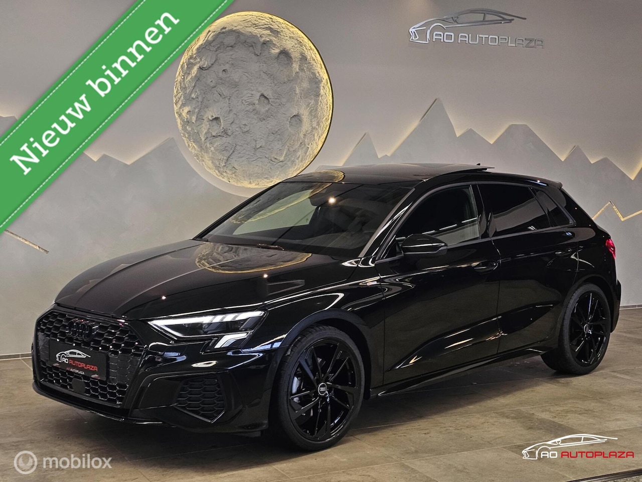 Audi A3 Sportback - 35 TFSI S-line Panorama/Sfeer/Camera/Full Black - AutoWereld.nl