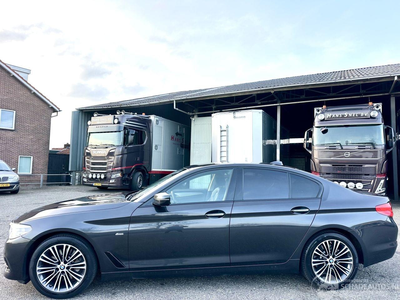 BMW 5-serie - 530i 252pk aut + f1 High Exe sedan - AutoWereld.nl