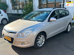 Hyundai i30 CW - 1.6i Dynamic Business/ APK mei 2027/ 2de eigenaar
