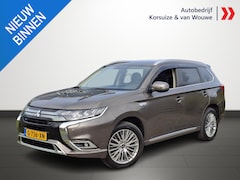 Mitsubishi Outlander - 2.4 PHEV Intense+ Trekhaak | Carplay & Android auto