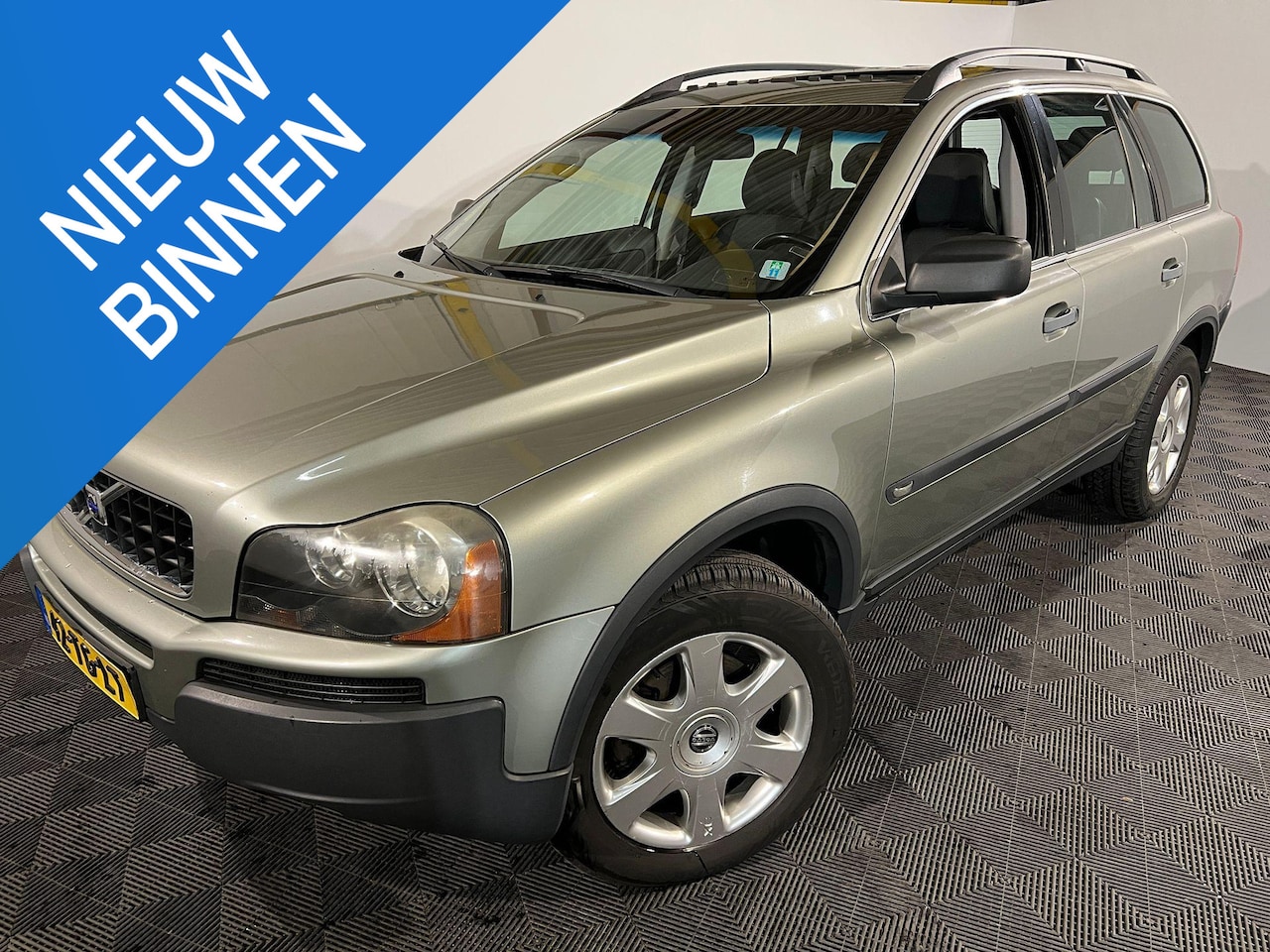 Volvo XC90 - 2.4 D5 Sport 2.4 D5 Sport - AutoWereld.nl