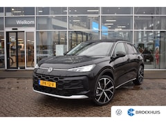 Volkswagen T-Roc - 1.5 eTSI 115PK DSG-7 Life First Edition | 20 INCH MET ALL SEASONBANDEN | STOEL + STUURVERW