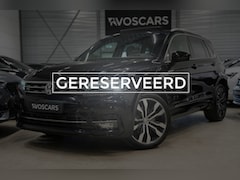 Volkswagen Tiguan - 2.0 TSI 4Motion 220PK R-Line * Pano - Trekhaak - Leder - 360° Cam - HUD - Keyless - Blind