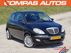 Lancia Y(psilon) - Ypsilon 1.2-16V MomoDesign