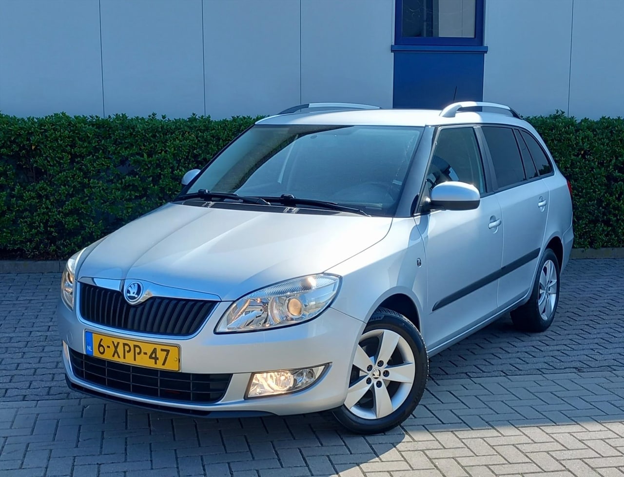 Skoda Fabia Combi - 1.2 TSI 86pk Drive Navigatie/Clima/Pdc - AutoWereld.nl