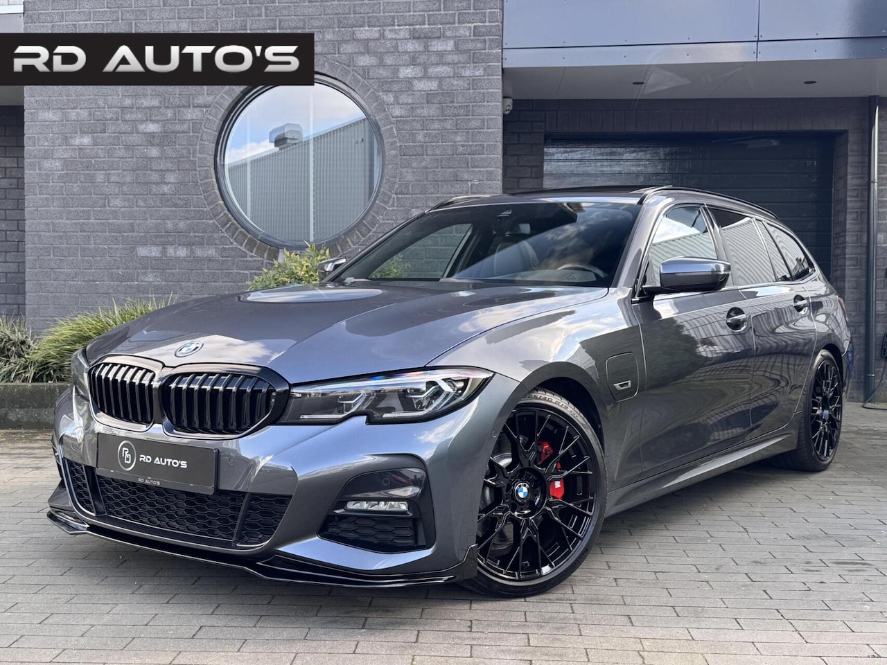 BMW 3-serie Touring - 330e xDrive High Executive M Sport Pano Laser HUD - AutoWereld.nl