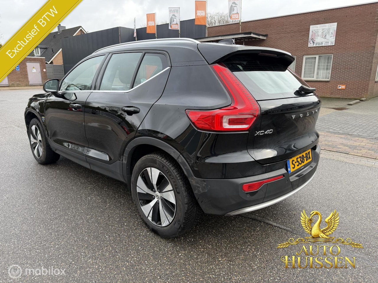 Volvo XC40 - 1.5 T4 Plug-in hybrid Core Bright Lichte Schade - AutoWereld.nl