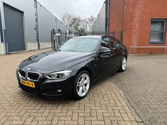 BMW 3-serie - 318i M Sport