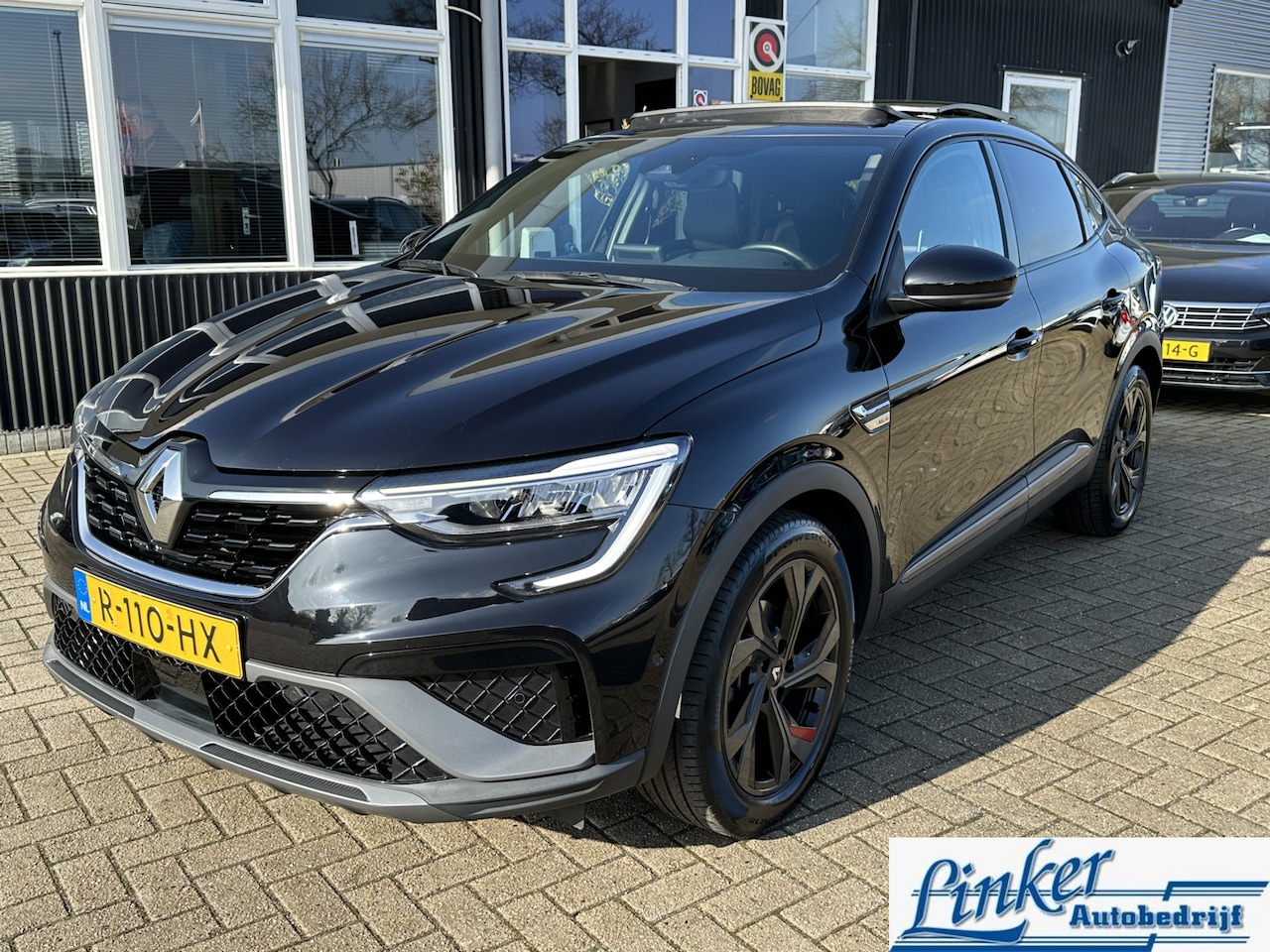 Renault Arkana - 1.6 E-Tech Hybrid 145 R.S. Line - PANO TREKH NL-AUTO - AutoWereld.nl