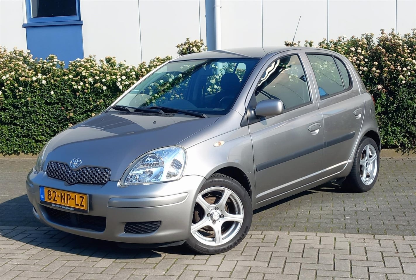 Toyota Yaris - 1.3 16V VVTI 5DR LINEA SOL - AutoWereld.nl