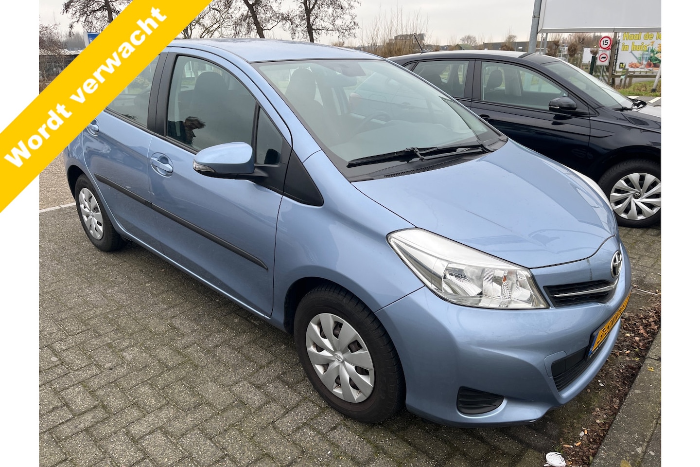 Toyota Yaris - 1.0 VVT-i Now 1.0 VVT-i Now, 1e Eig! Dealer onderhouden! VERWACHT! - AutoWereld.nl
