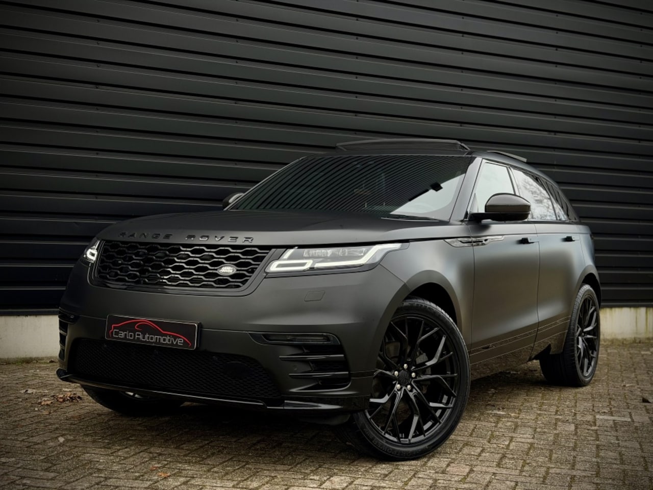 Land Rover Range Rover Velar - 2.0 P250 TURBO AWD R-DYNAMIC HSE PANO|HUD|ACC|BLINDSPOT|MERIDIAN - AutoWereld.nl