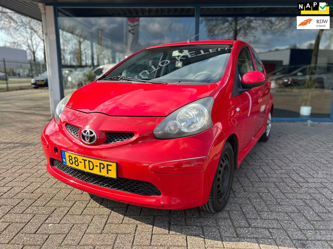 Toyota Aygo - 1.0-12V +|Elek Pakket|Airco|APK 2027| - AutoWereld.nl