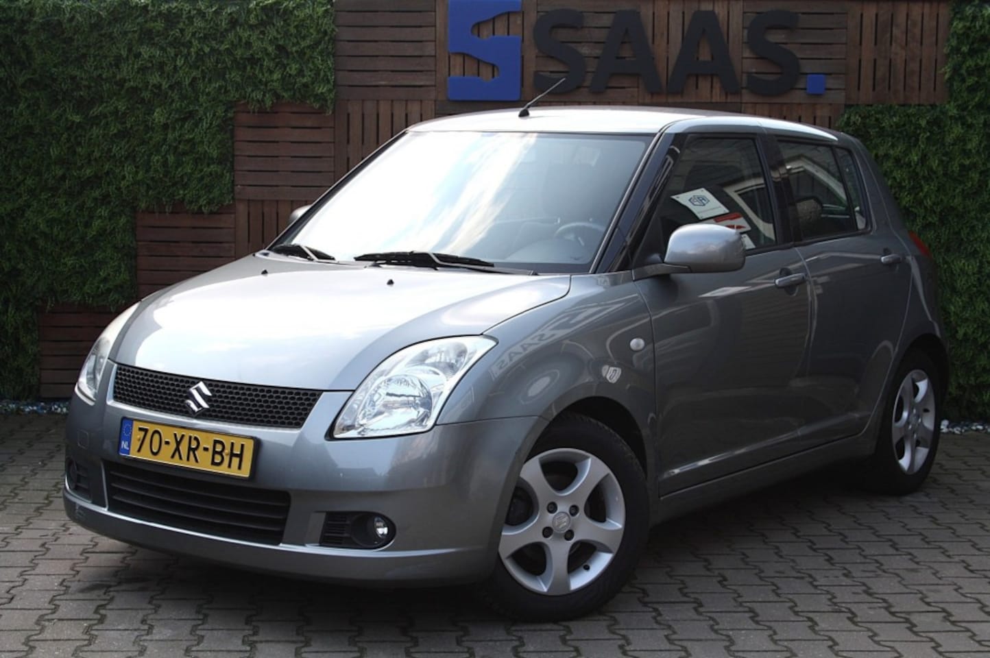 Suzuki Swift - 1.5 / NAP / Automaat / Airco / Keyless Go - AutoWereld.nl