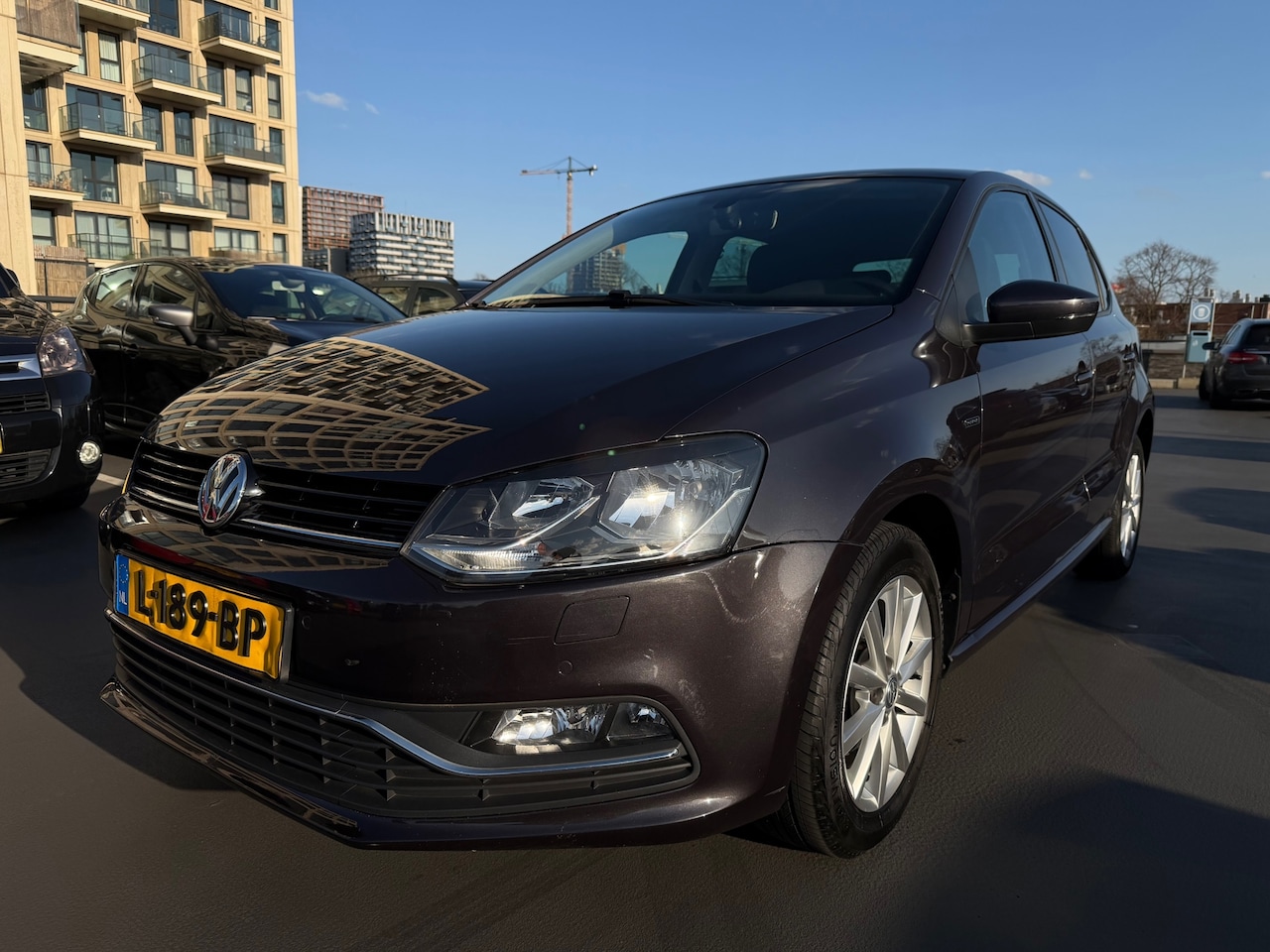 Volkswagen Polo - 1.0 First Edition Clima Cruise PDC LMV Stoelverwarming - AutoWereld.nl
