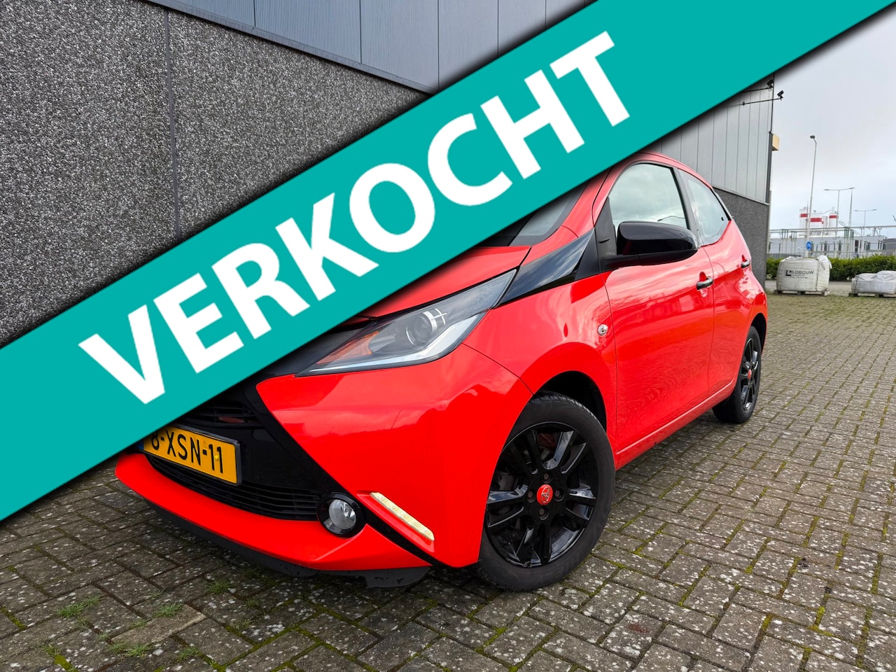 Toyota Aygo - 1.0 VVT-i x-cite/NAVI/CAMERA/Nieuwe APK en beurt - AutoWereld.nl