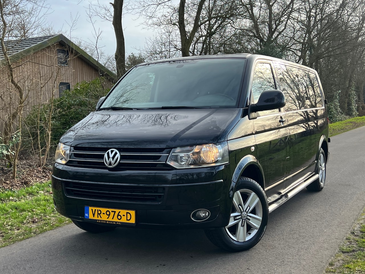 Volkswagen Transporter - 2.0 TDI BM L2H1 DC T-Edition - AutoWereld.nl