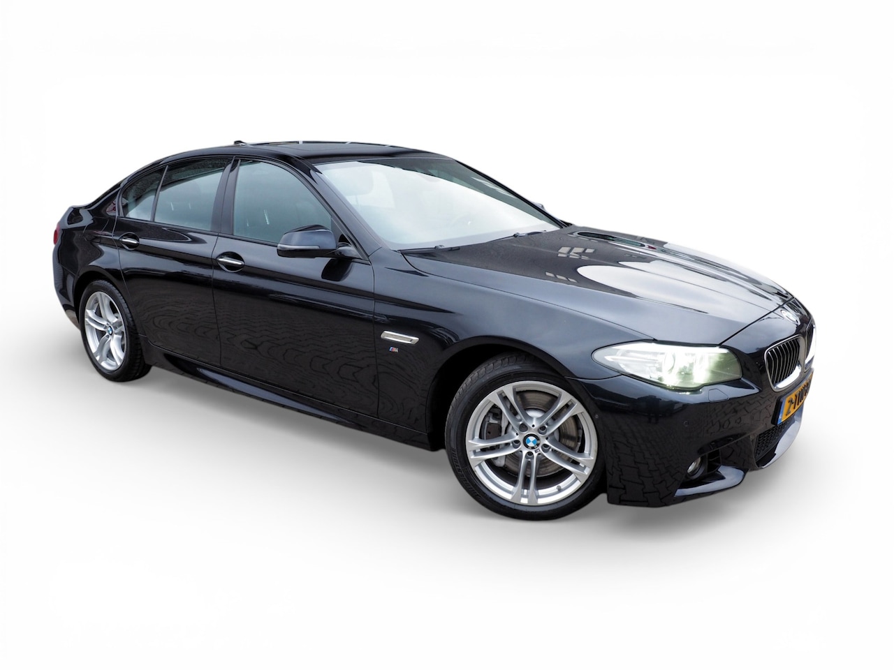 BMW 5-serie - 528XI M Sport pakket XENON SCHUIFDAK TREKH. CAMERA. - AutoWereld.nl