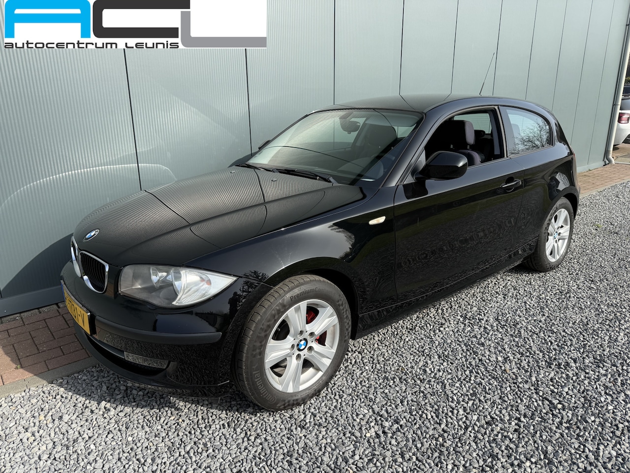 BMW 1-serie - 116i 2.0 122pk Executive 3-drs - AutoWereld.nl