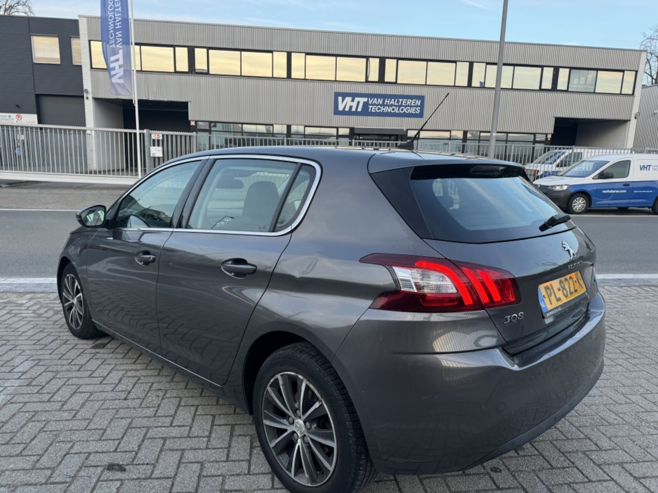 Peugeot 308 - 1.6 BlueHDi Xenon Aut. 2016 Sensor - AutoWereld.nl