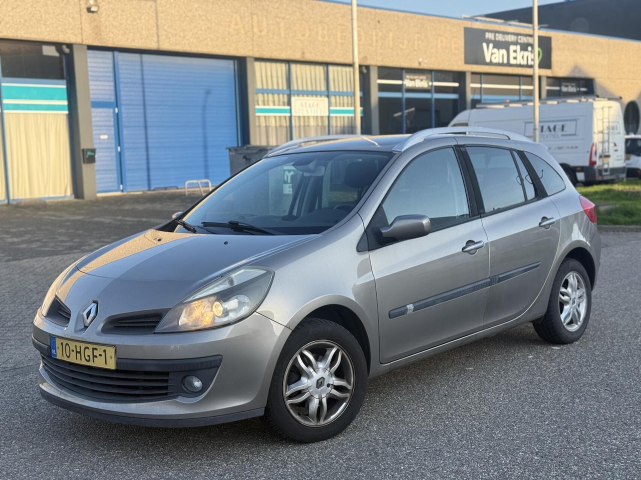 Renault Clio Estate - 1.2 TCE Panoramadak Climate/Airco/Cruise - AutoWereld.nl