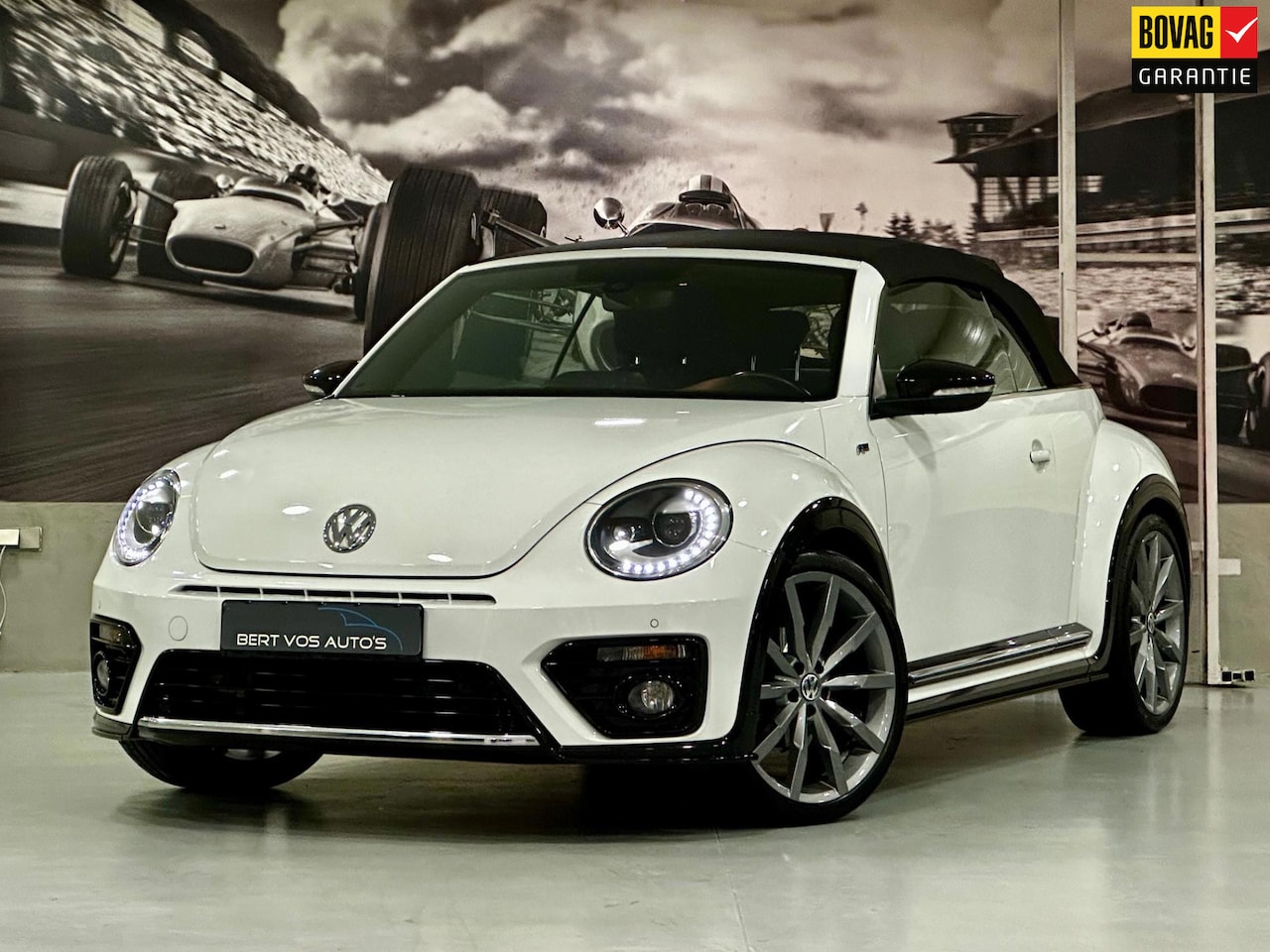 Volkswagen Beetle Cabriolet - 2.0 TSI R-Line Edition Automaat - AutoWereld.nl