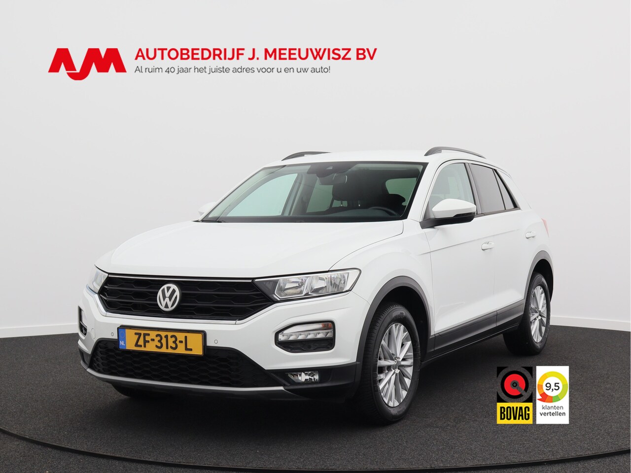 Volkswagen T-Roc - 1.5 TSI Style/ lage km/ trekhaak! - AutoWereld.nl
