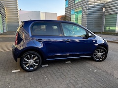 Volkswagen Up! - 1.0 groove up BlueMotion|NAVI|Airco|Stoelverwarming