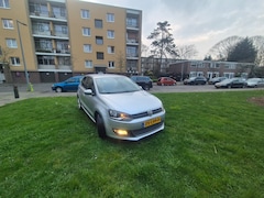 Volkswagen Polo - 1.4-16V Highline