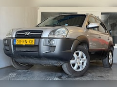 Hyundai Tucson - 2.0i Dynamic|NAP|NweAPK|NweDBriem|Airco|Cruise|Elekramen