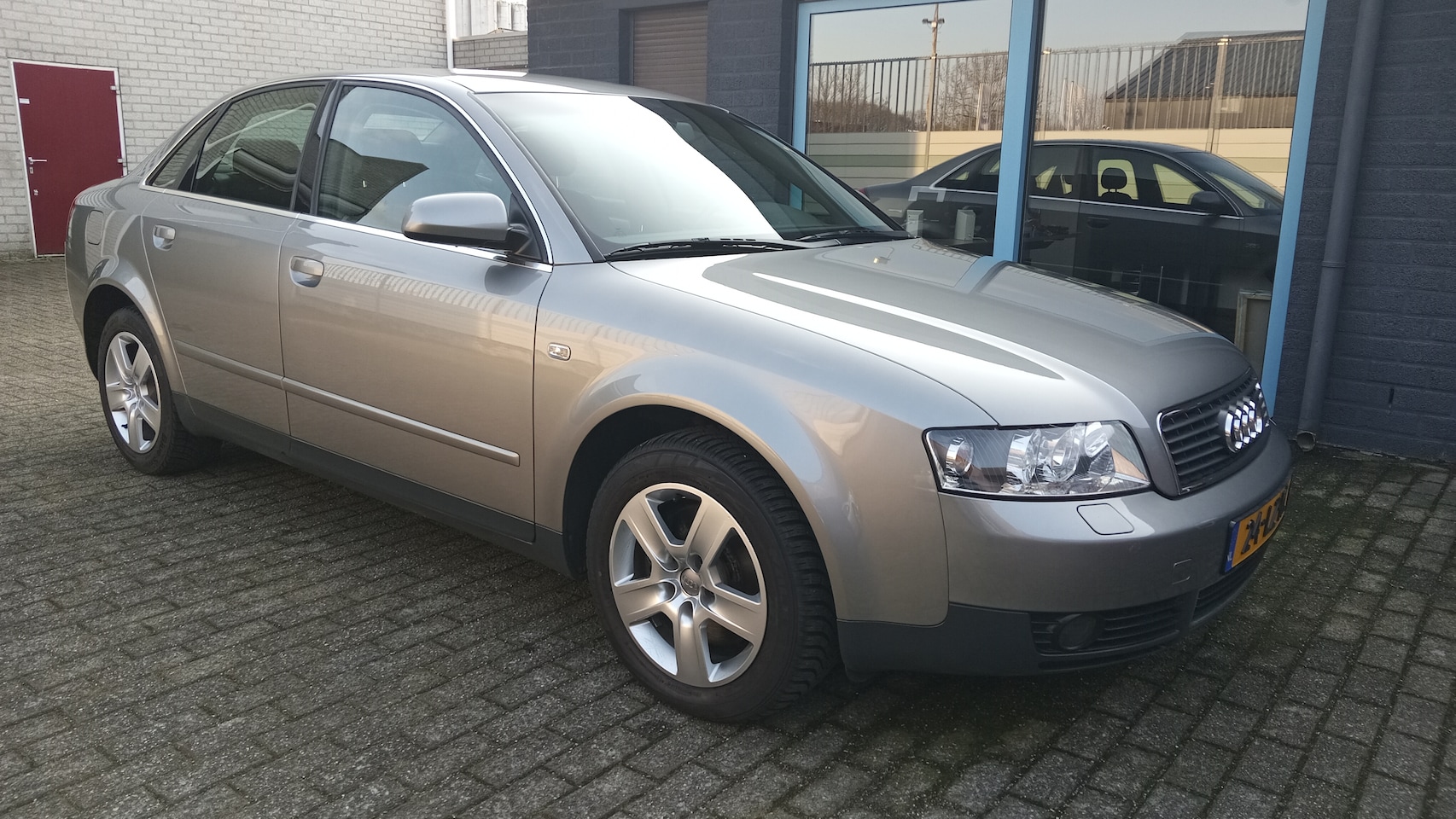 Audi A4 Limousine - 2.4 Pro Line MT 2.4 v6 - AutoWereld.nl