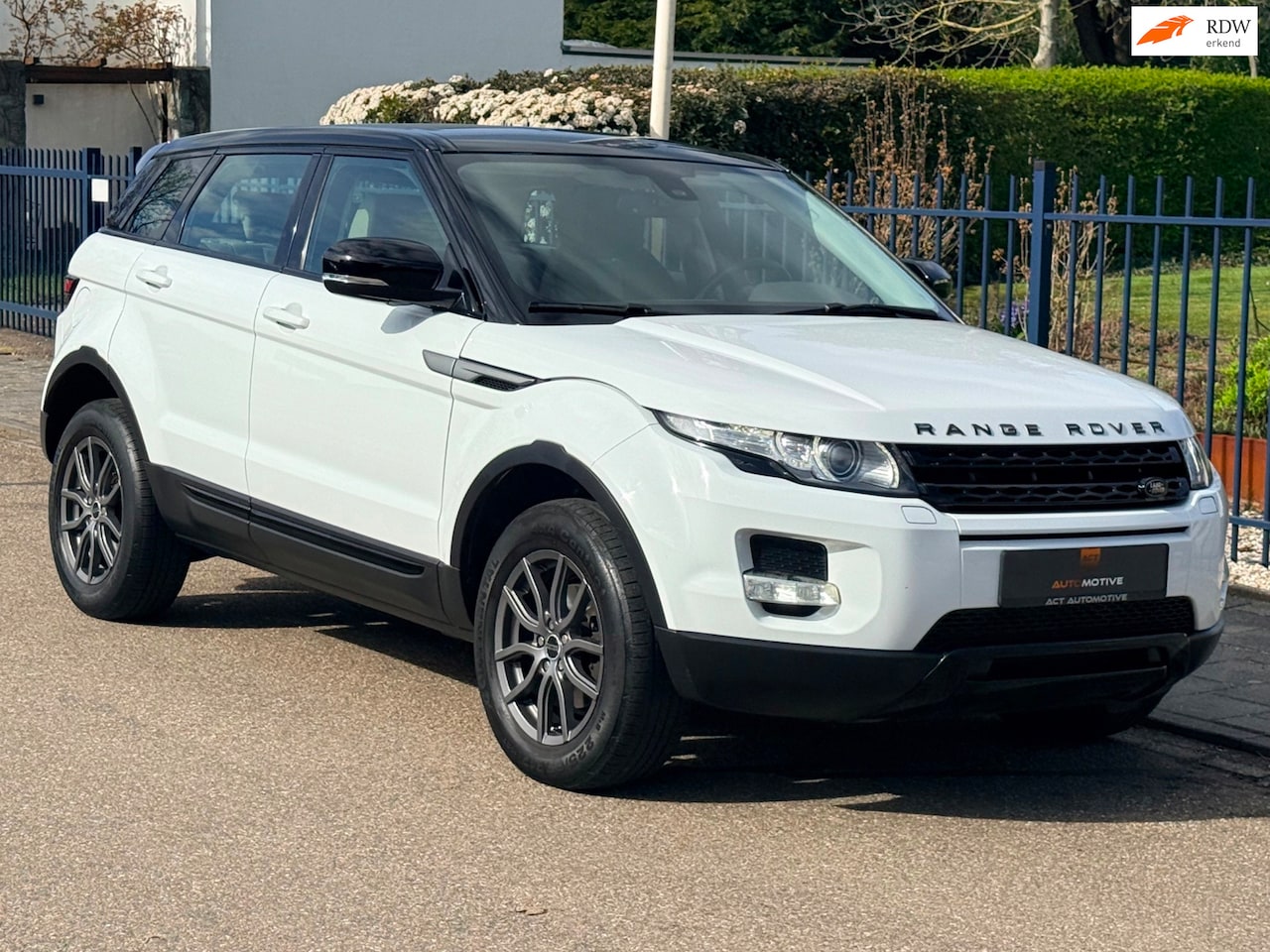 Land Rover Range Rover Evoque - 2.0 Si 4WD Pure AUTOMAAT - AutoWereld.nl